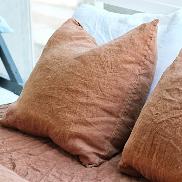 Tobacco linen pillowcase set 1