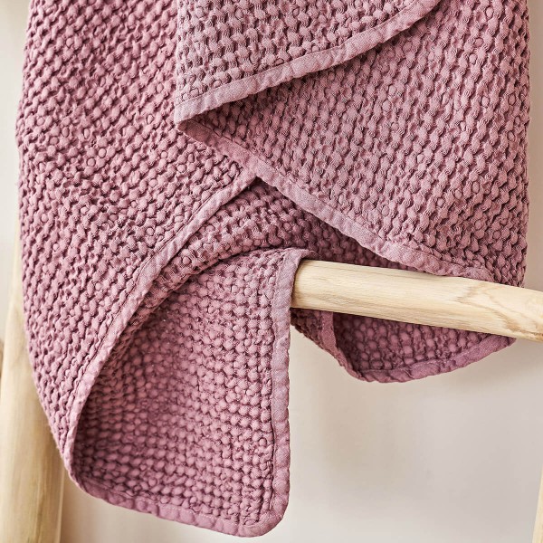 Mauve linen kitchen towels 3