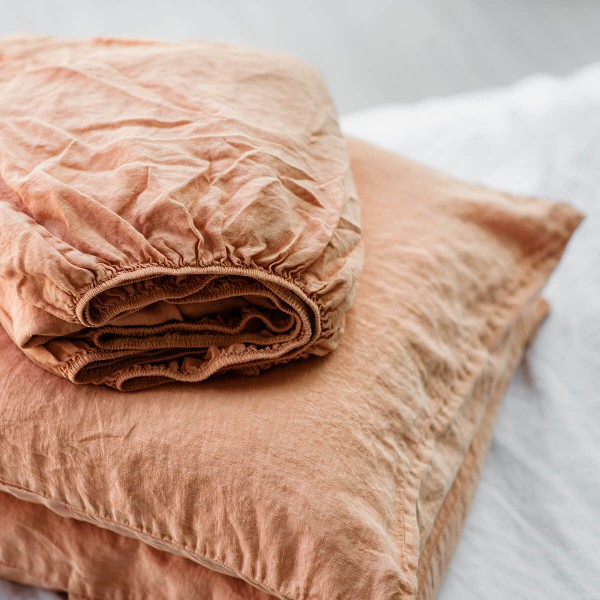 Linen sheet set in peach pie 2