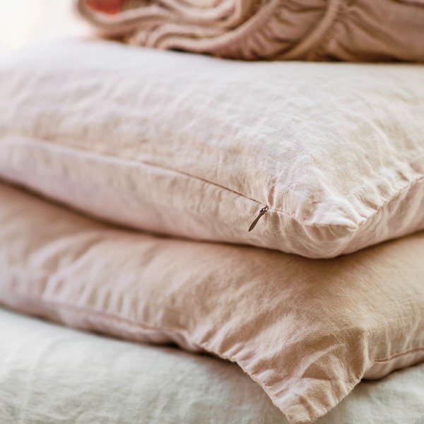 Linen sheet set in blush 2