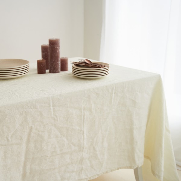 Linen tablecloth in cream 3