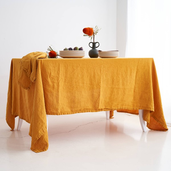 Linen table set in saffron 5