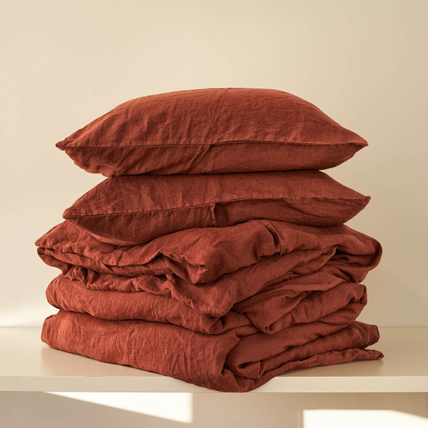 3 piece linen duvet cover set in red brick 1