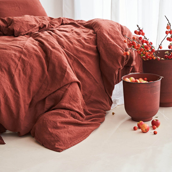 3 piece linen duvet cover set in red brick 2