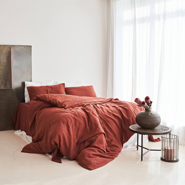 3 piece linen duvet cover set in red brick 3