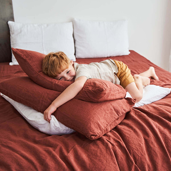 3 piece linen duvet cover set in red brick 4