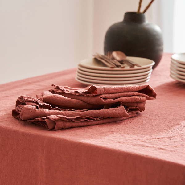 Linen napkins in red brick 3