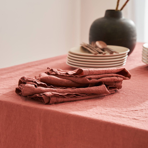 Linen table set 1