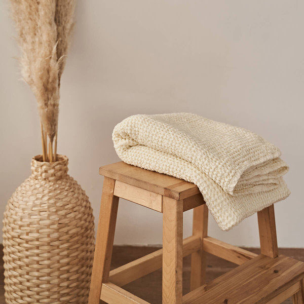 Cream linen bath towel 3