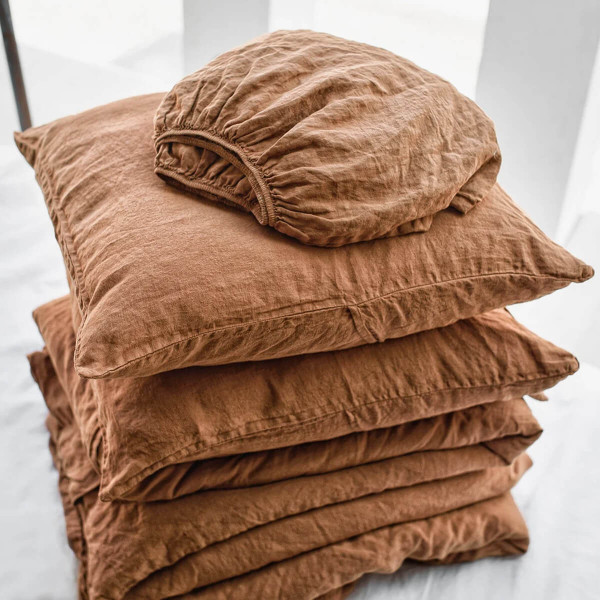 4 piece linen bedding set in tobacco 1