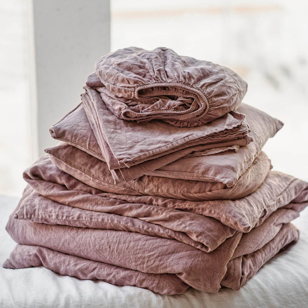 5 piece linen bedding set in mauve 2