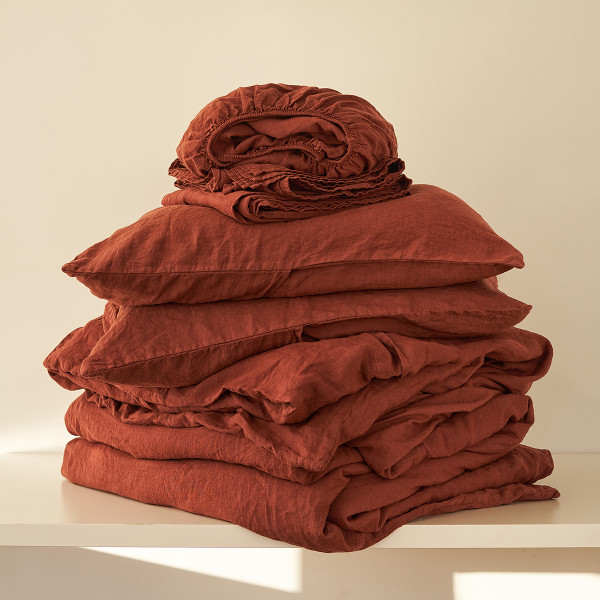 5 piece linen bedding set in Red Brick 1